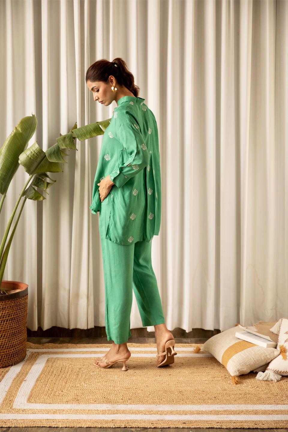 Green Embroidered Co-ord Set (Set of Two)