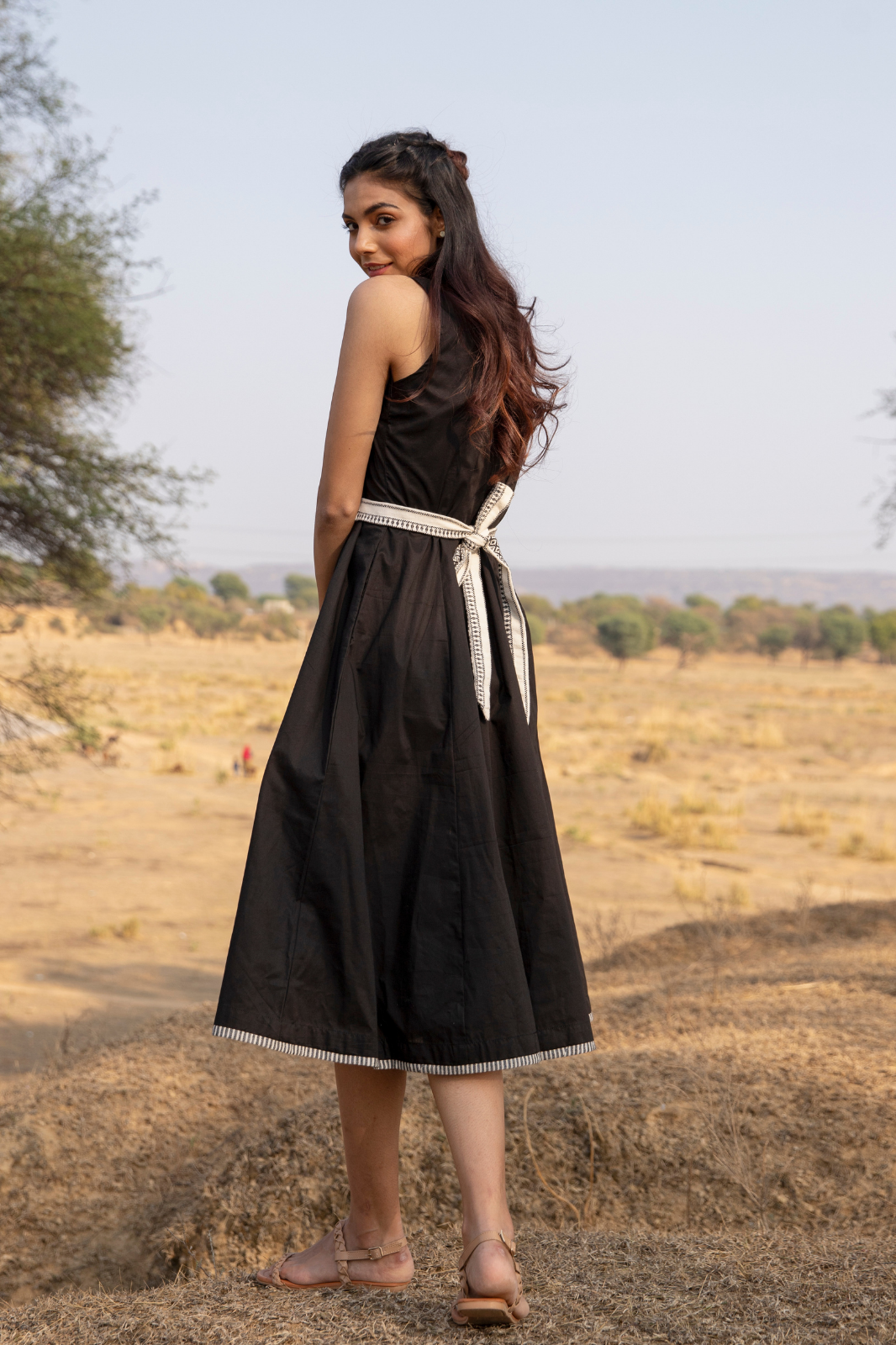 Black Sleeveless Long Cotton Midi Dress